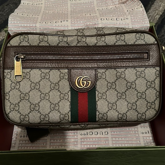 Gucci messenger bag - Picture 1 of 5